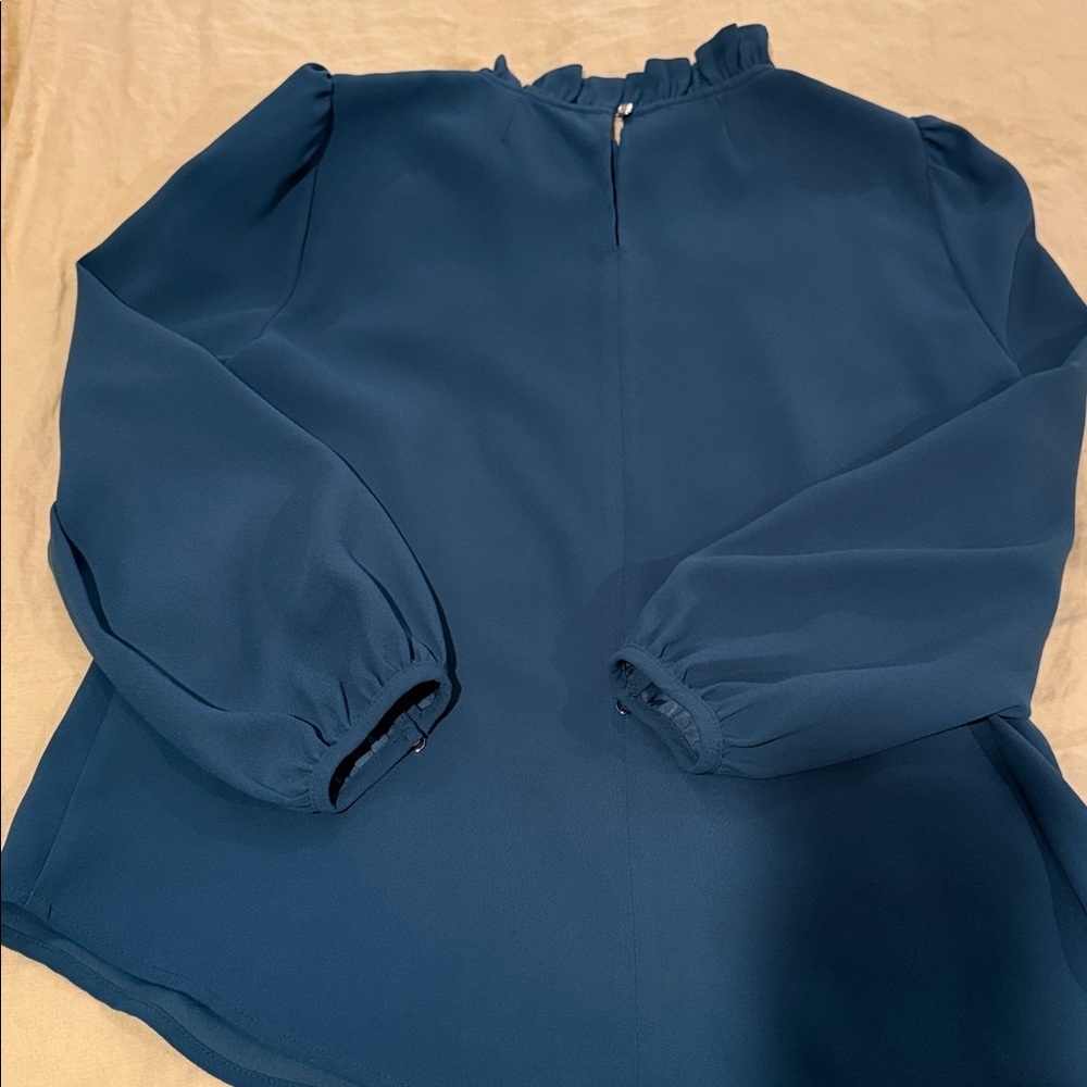 J.Crew Ruffle Neck Blouse Forest Green M Work Top Keyhole Elegant - Picture 2 of 9